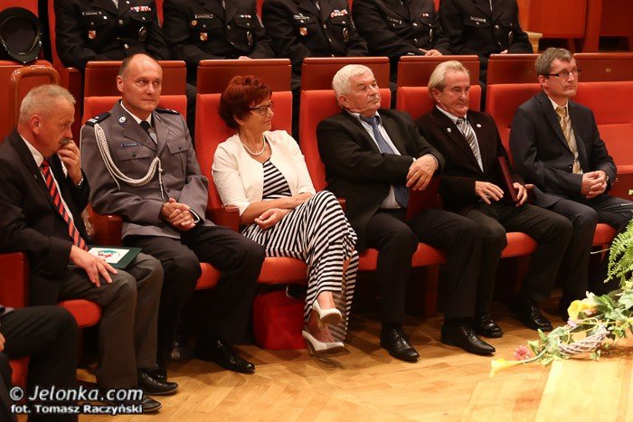 jeleniogorscy-policjanci-obchodzili-swoje-swieto-foto-53177