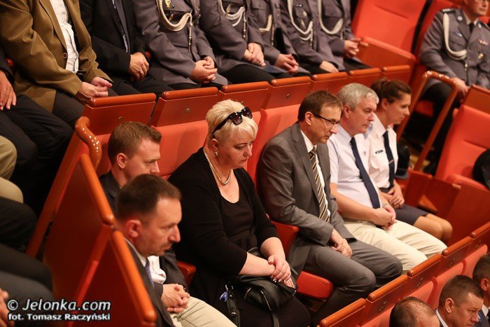 jeleniogorscy-policjanci-obchodzili-swoje-swieto-foto-53177