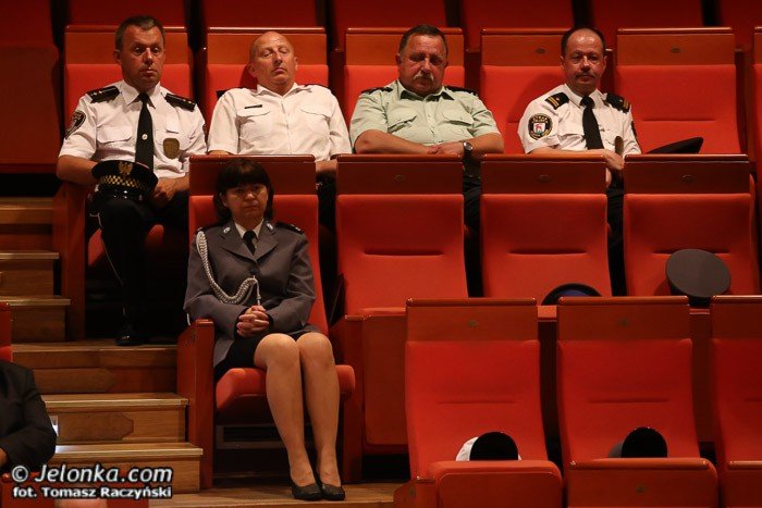 jeleniogorscy-policjanci-obchodzili-swoje-swieto-foto-53177