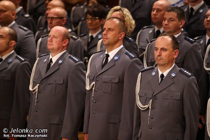 jeleniogorscy-policjanci-obchodzili-swoje-swieto-foto-53177
