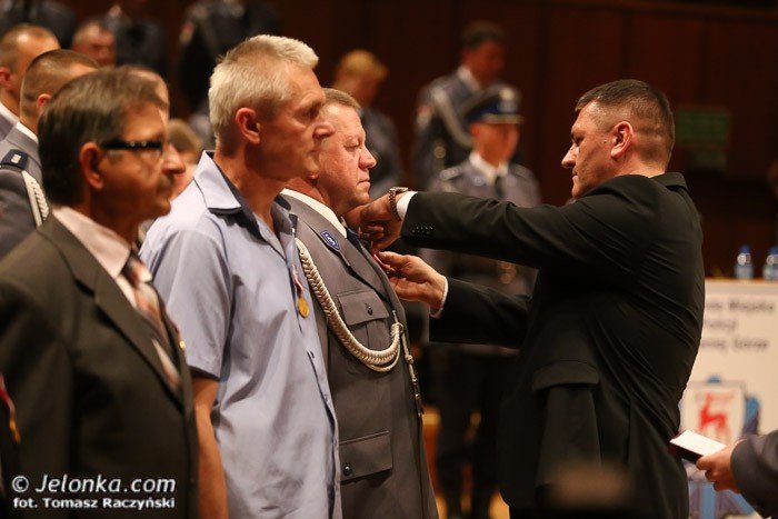jeleniogorscy-policjanci-obchodzili-swoje-swieto-foto-53177