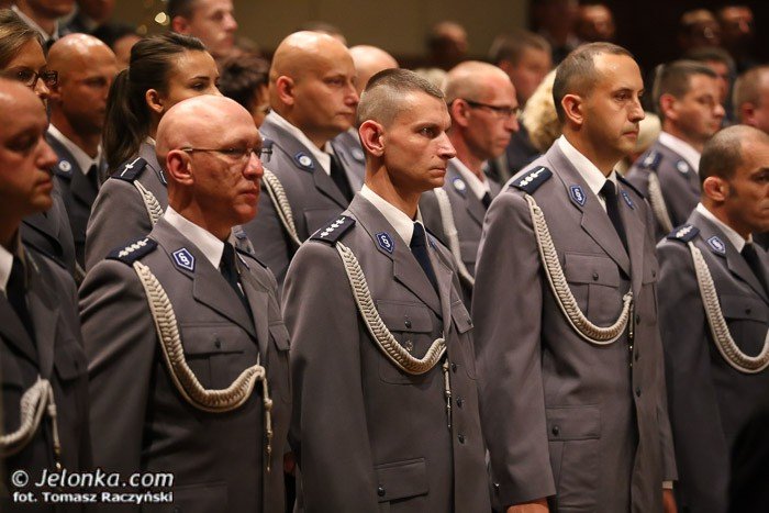 jeleniogorscy-policjanci-obchodzili-swoje-swieto-foto-53177