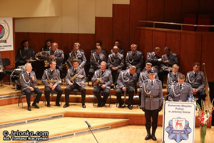jeleniogorscy-policjanci-obchodzili-swoje-swieto-foto-53177