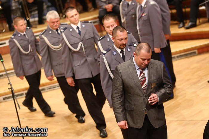 jeleniogorscy-policjanci-obchodzili-swoje-swieto-foto-53177