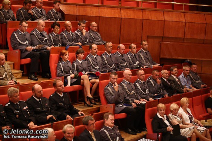 jeleniogorscy-policjanci-obchodzili-swoje-swieto-foto-53177