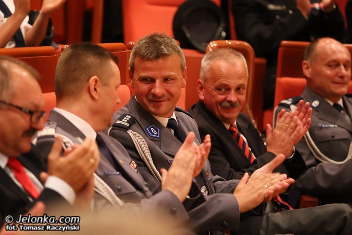 jeleniogorscy-policjanci-obchodzili-swoje-swieto-foto-53177