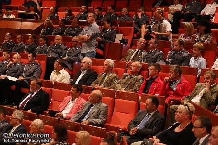 jeleniogorscy-policjanci-obchodzili-swoje-swieto-foto-53177