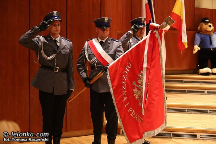 jeleniogorscy-policjanci-obchodzili-swoje-swieto-foto-53177