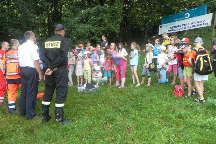 uczyli-dzieci-jak-przetrwac-w-lesie-foto-53183