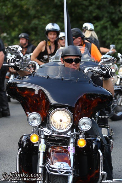 wielka-parada-motocykli-na-ulicach-karpacza-foto-53211