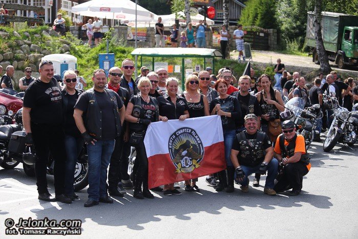 wielka-parada-motocykli-na-ulicach-karpacza-foto-53211