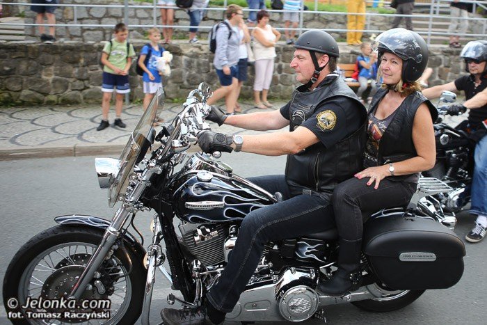 wielka-parada-motocykli-na-ulicach-karpacza-foto-53211