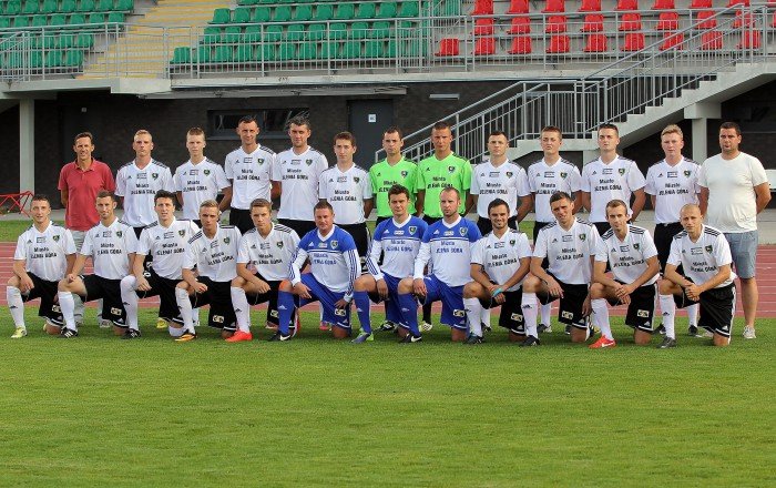 Górny rząd od lewej: Artur Milewski – trener, Dominik Radziemski, Radosław Sareło, Łukasz Duduć, Marcin Pacan, Marcin Bednarczyk, Łukasz Kłobucki, Michał Dubiel, Marek Wawrzyniak, Maciej Firlej, Mateusz Firlej, Daniel Zi