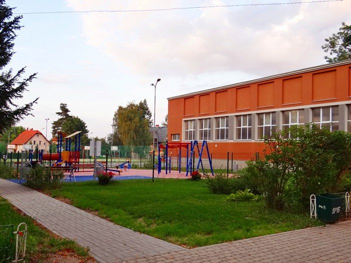 plac-zabaw-w-sobieszowie-ponownie-otwarty-foto-53282