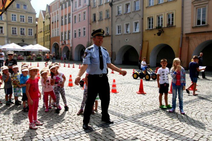 o-bezpieczenstwie-poprzez-swietna-zabawe-foto-53288