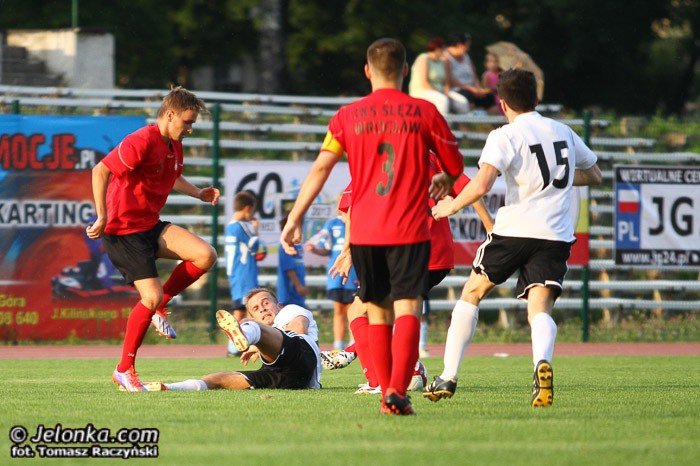 kontrowersyjny-karny-na-wage-trzech-punktow-foto-53290