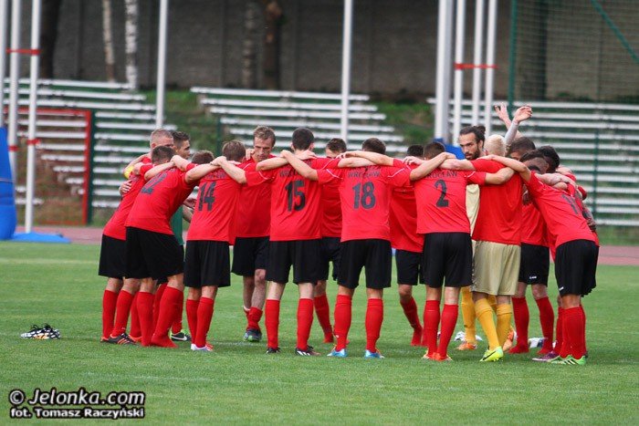 kontrowersyjny-karny-na-wage-trzech-punktow-foto-53290