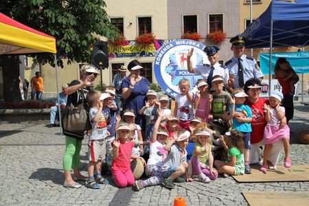 bezpieczne-wakacje-z-jeleniogorskimi-policjantami-foto-53334