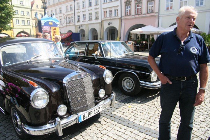 jeleniogorzanie-podziwiali-stare-mercedesy-foto-53462
