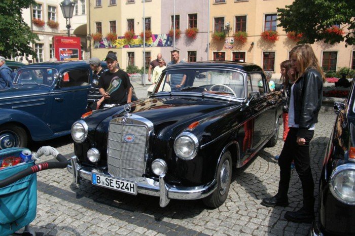 jeleniogorzanie-podziwiali-stare-mercedesy-foto-53462