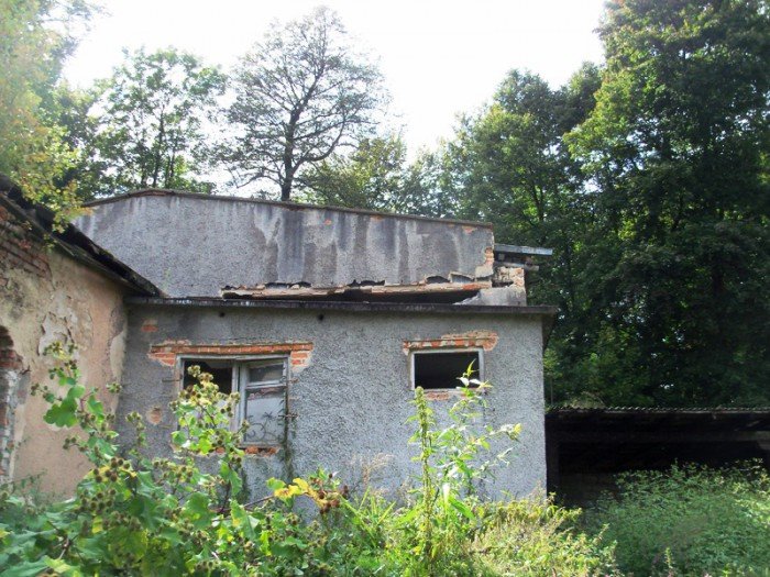 czytelnicy-dawny-pgr-sie-wali-jest-zagrozeniem-foto-53607