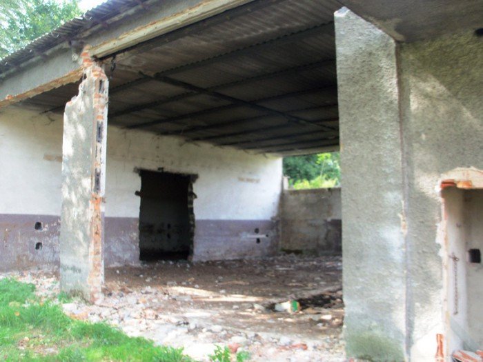 czytelnicy-dawny-pgr-sie-wali-jest-zagrozeniem-foto-53607