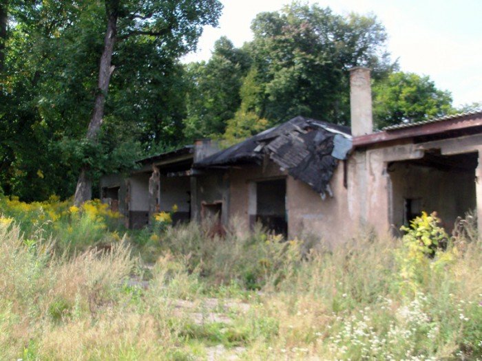 czytelnicy-dawny-pgr-sie-wali-jest-zagrozeniem-foto-53607