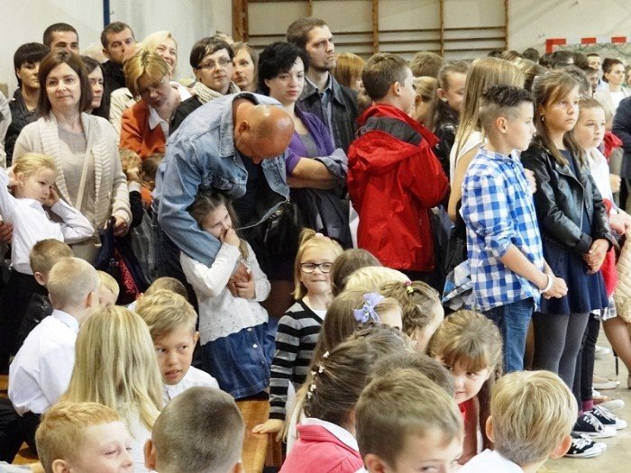 w-sobieszowie-uczniowie-wrocili-do-odnowionej-szkoy-foto-53614