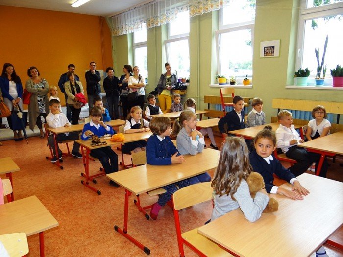 w-sobieszowie-uczniowie-wrocili-do-odnowionej-szkoy-foto-53614