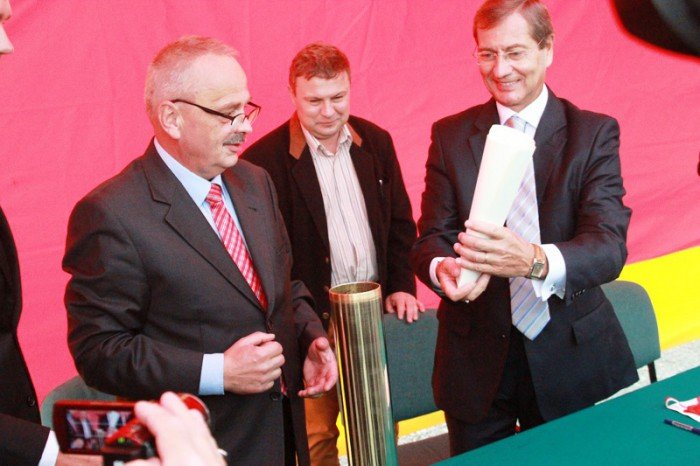 centrum-dystrybucji-toshiby-w-jeleniej-gorze-foto-53705