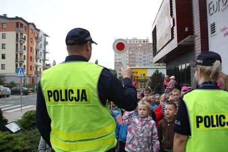 dzieci-na-lekcji-bezpieczenstwa-foto-53741