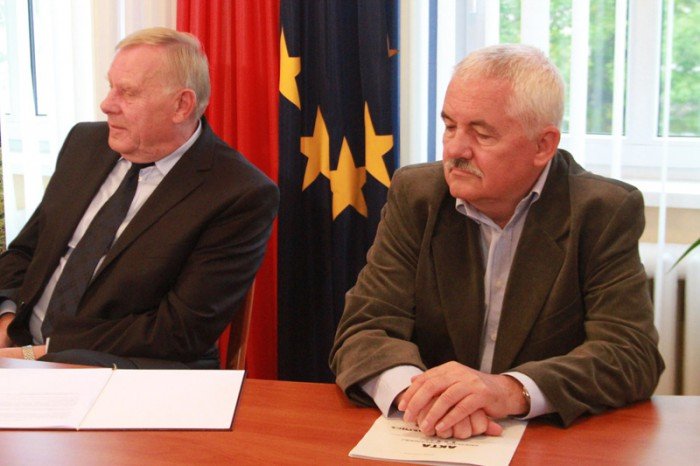 pluskwa-w-magistracie-kto-i-co-podsucha-53746