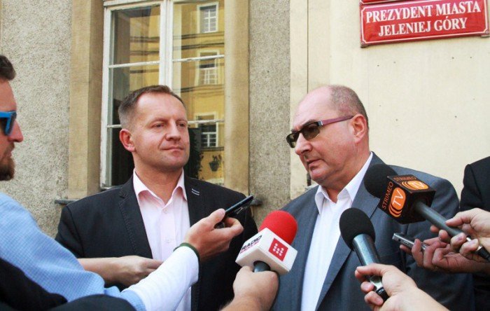 marek-obrebalski-w-ukadzie-zgody-da-mu-to-prezydenture-foto-53806