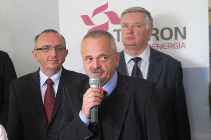 osemka-z-nowoczesna-sala-przyrody-foto-53936