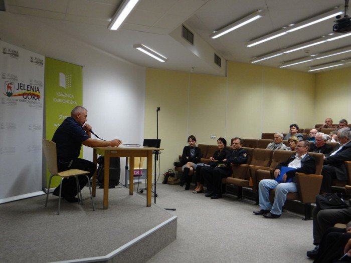 rozmawiali-o-kartach-parkingowych-foto-53938
