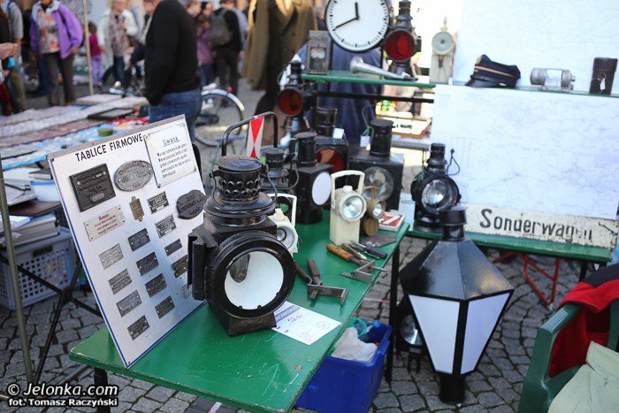 jeleniogorski-rynek-tetni-zyciem-starociami-i-osobliwosciami-foto-53959