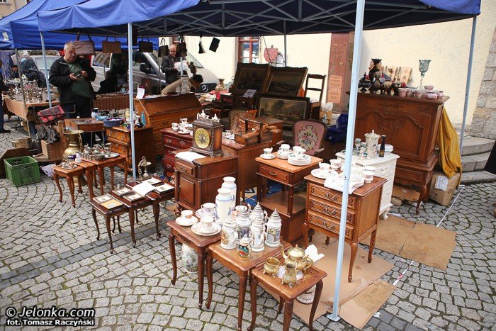 jeleniogorski-rynek-tetni-zyciem-starociami-i-osobliwosciami-foto-53959