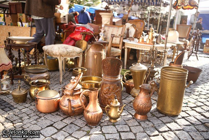 jeleniogorski-rynek-tetni-zyciem-starociami-i-osobliwosciami-foto-53959