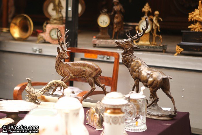 jeleniogorski-rynek-tetni-zyciem-starociami-i-osobliwosciami-foto-53959