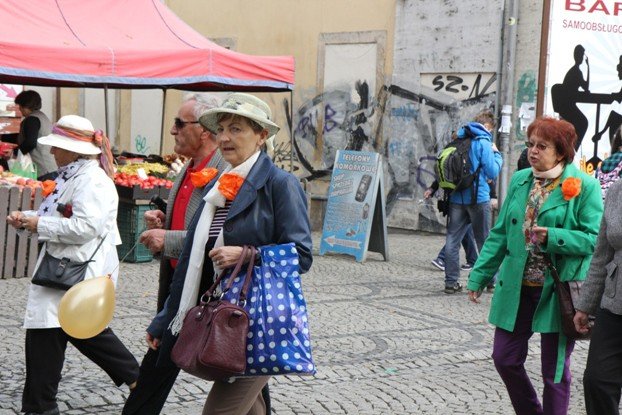 ruszyy-senioralia-barwnym-korowodem-foto-54007