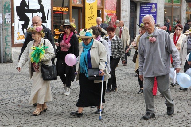 ruszyy-senioralia-barwnym-korowodem-foto-54007