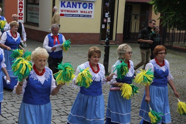 ruszyy-senioralia-barwnym-korowodem-foto-54007
