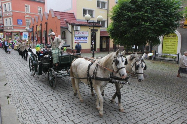 ruszyy-senioralia-barwnym-korowodem-foto-54007