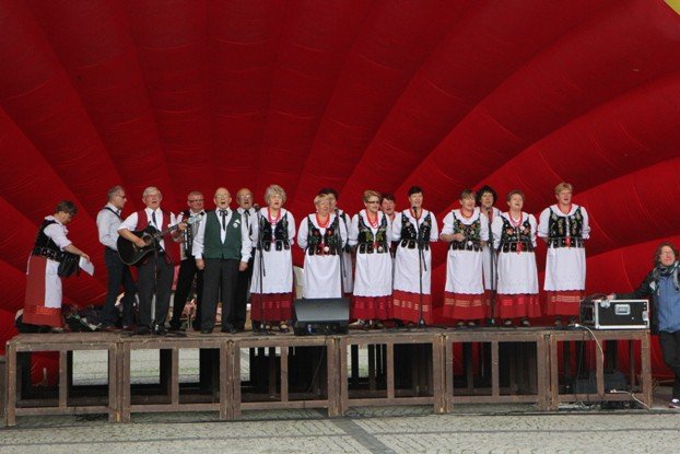 ruszyy-senioralia-barwnym-korowodem-foto-54007