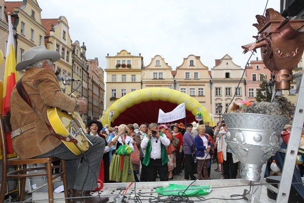 ruszyy-senioralia-barwnym-korowodem-foto-54007
