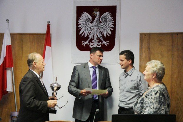 nagrody-dla-sportowcow-w-jeleniogorskim-starostwie-foto-54028