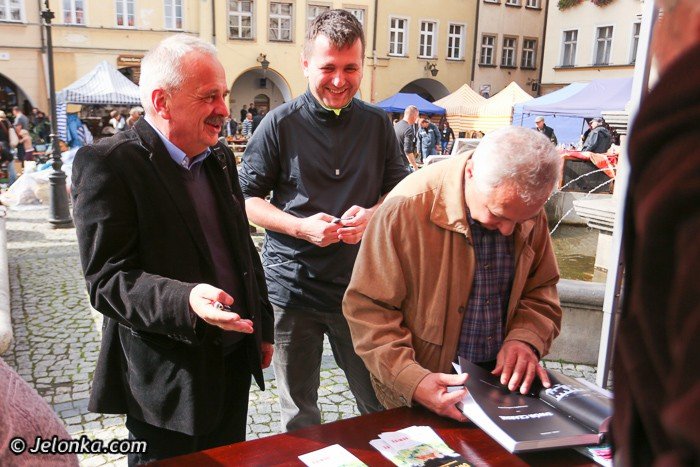ratujmy-dwor-czarne-monografia-wg-jacka-jakubca-foto-video-54029