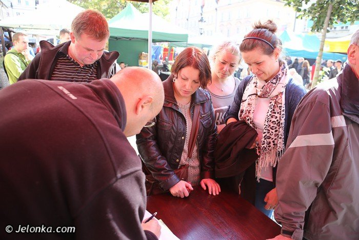 ratujmy-dwor-czarne-monografia-wg-jacka-jakubca-foto-video-54029