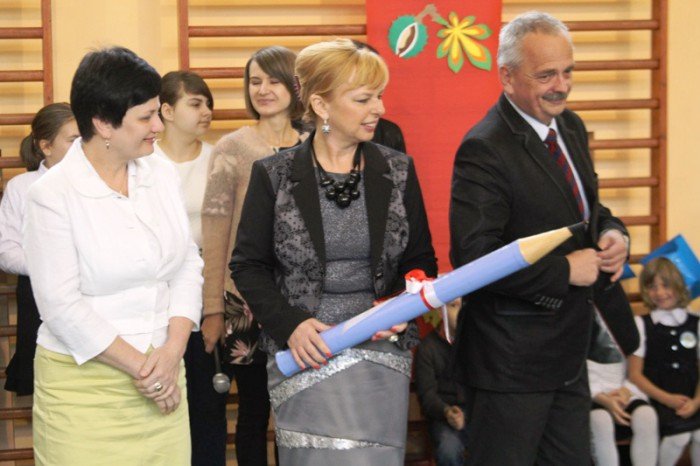 wielkie-pasowanie-pierwszaczkow-z-siodemki-foto-54040
