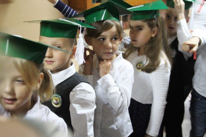 wielkie-pasowanie-pierwszaczkow-z-siodemki-foto-54040